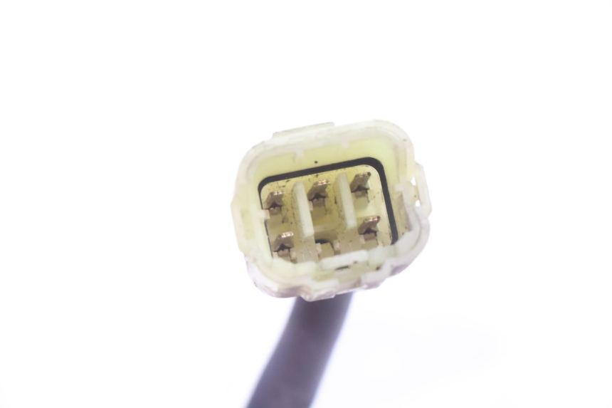 photo de RELAIS ELECTRIQUE PIAGGIO MP3 500 (2016 - 2018) - Gros plan technique