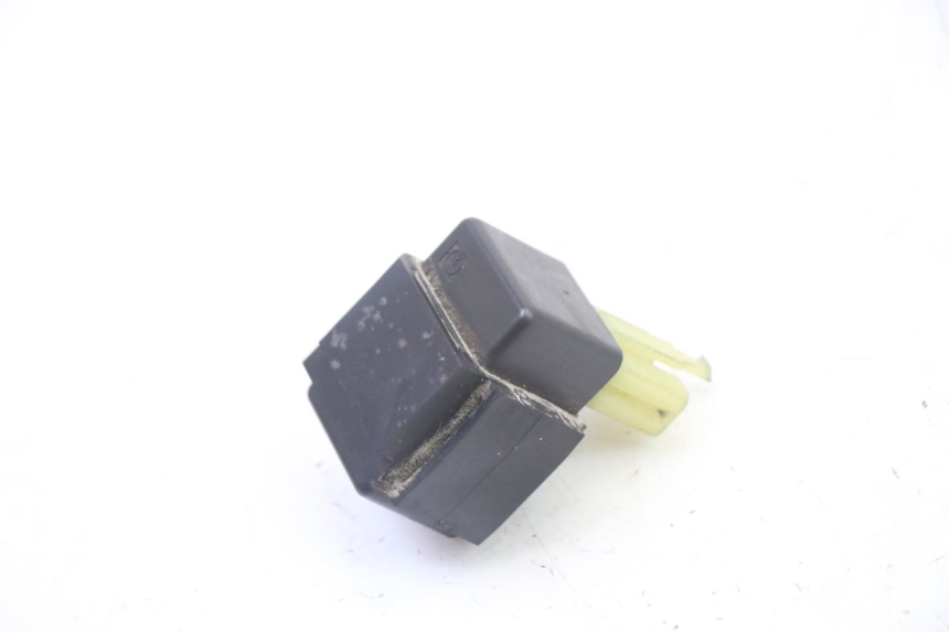photo de RELAIS ELECTRIQUE HONDA NTV DEAUVILLE 650 (2001 - 2006)