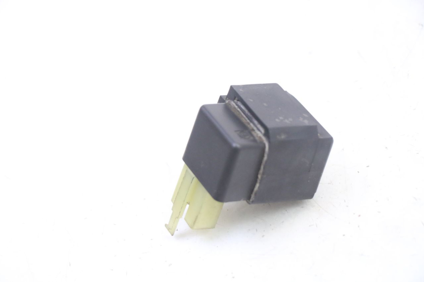photo de RELAIS ELECTRIQUE HONDA NTV DEAUVILLE 650 (2001 - 2006)