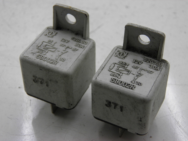 photo de RELAIS ELECTRIQUE PIAGGIO BEVERLY 125 (1998 - 2005)