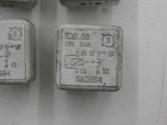 photo de RELAIS ELECTRIQUE PIAGGIO MP3 400 (2007 - 2009)