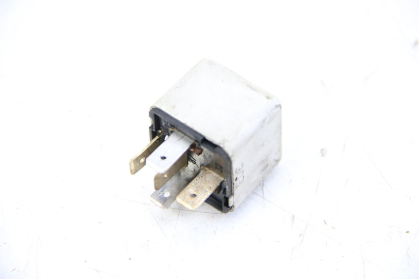 photo de RELAIS ELECTRIQUE PIAGGIO VESPA GRANTURISMO 125 (2003 - 2007)
