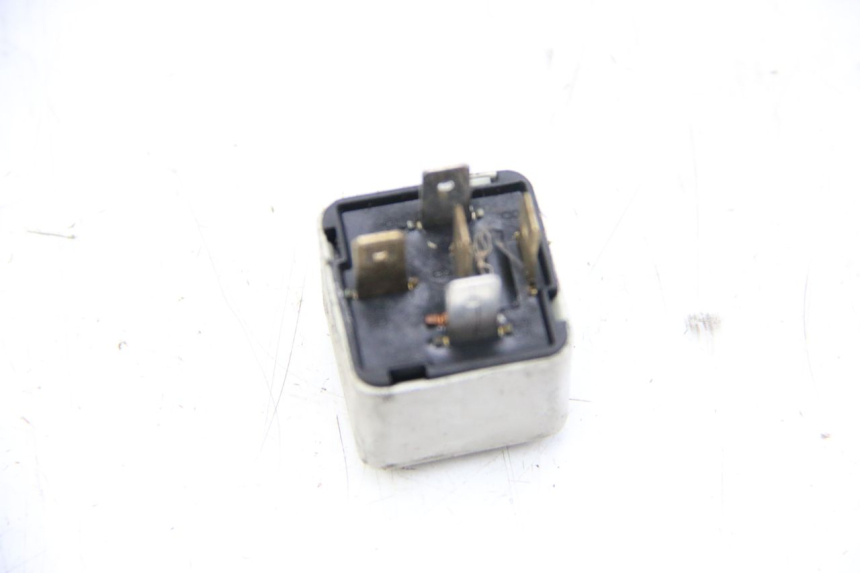 photo de RELAIS ELECTRIQUE PIAGGIO VESPA GRANTURISMO 125 (2003 - 2007)