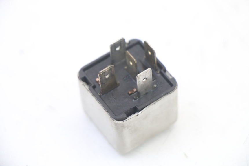 photo de RELAIS ELECTRIQUE PIAGGIO VESPA GRANTURISMO 125 (2003 - 2007)