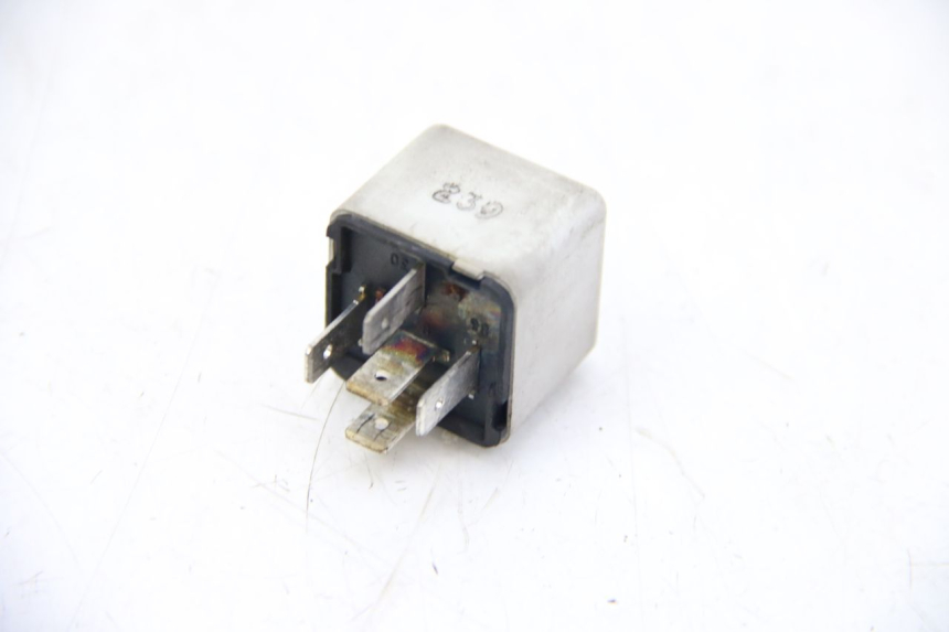 photo de RELAIS ELECTRIQUE PIAGGIO VESPA GTS SUPER IE 125 (2009 - 2016)