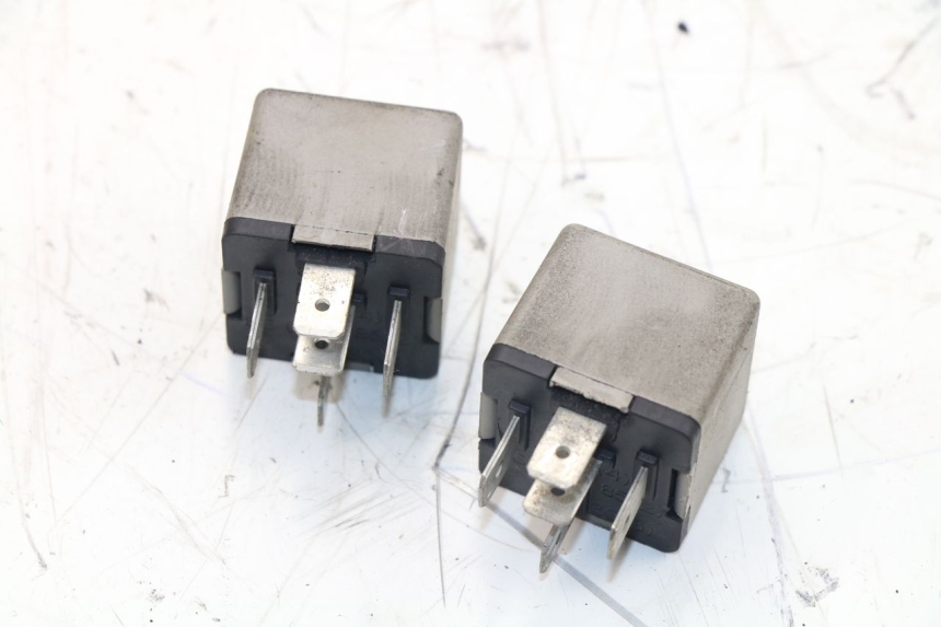 photo de RELAIS ELECTRIQUE PIAGGIO VESPA LX IE 125 (2010 - 2012)