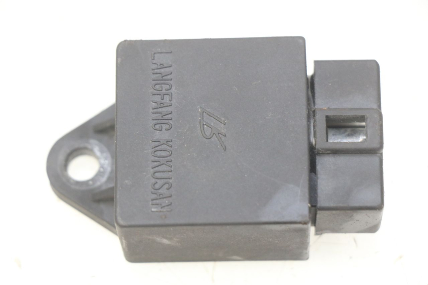 photo de RELAIS ELECTRIQUE PIAGGIO VESPA PRIMAVERA 2T 50 (2013 - 2018)