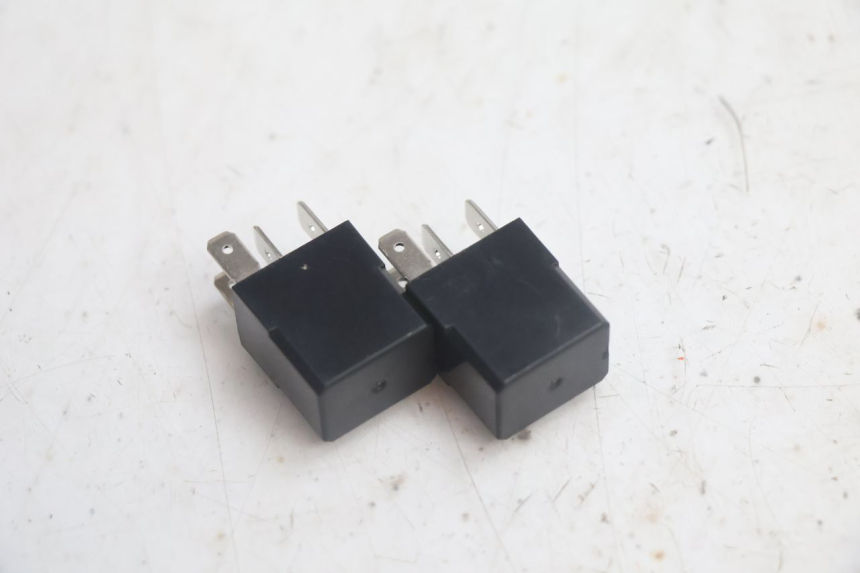 photo de RELAIS ELECTRIQUE JM MOTORS R-MAX TECH 50 (2024 - 2026) - Zoom état d’usage