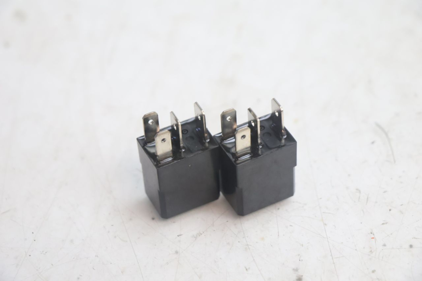 photo de RELAIS ELECTRIQUE JM MOTORS R-MAX TECH 50 (2024 - 2026) - Autre angle de vue