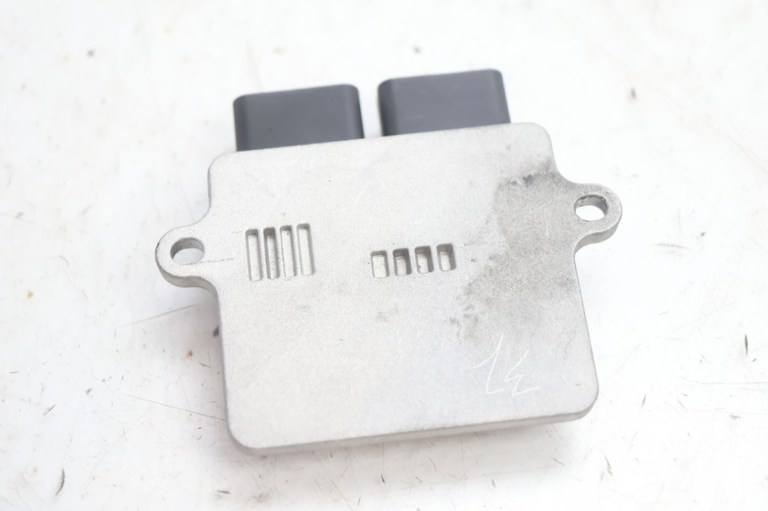 photo de RELAIS ELECTRIQUE JM MOTORS R-MAX TECH 50 (2024 - 2026) - Autre angle de vue