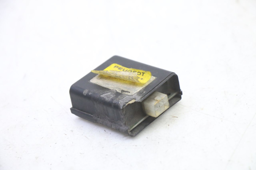 photo de RELAIS ELECTRIQUE PEUGEOT SATELIS 250 (2006 - 2012)