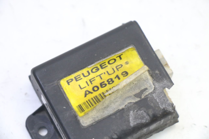 photo de RELAIS ELECTRIQUE PEUGEOT SATELIS 250 (2006 - 2012)
