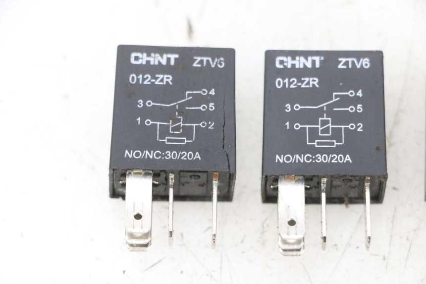 photo de RELAIS ELECTRIQUE PEUGEOT SPEEDFIGHT 4 4T EFI 50 (2021 - 2025) - Vue d’ensemble