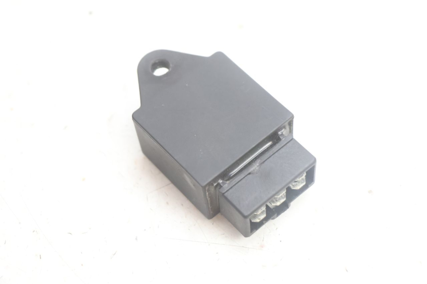 photo de RELAIS ELECTRIQUE APRILIA SR 2T 50 (2012 - 2017) - Autre angle de vue