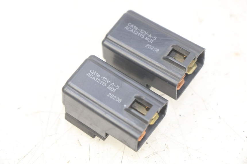 photo de RELAIS ELECTRIQUE SUZUKI BURGMAN 650 (2002 - 2004)