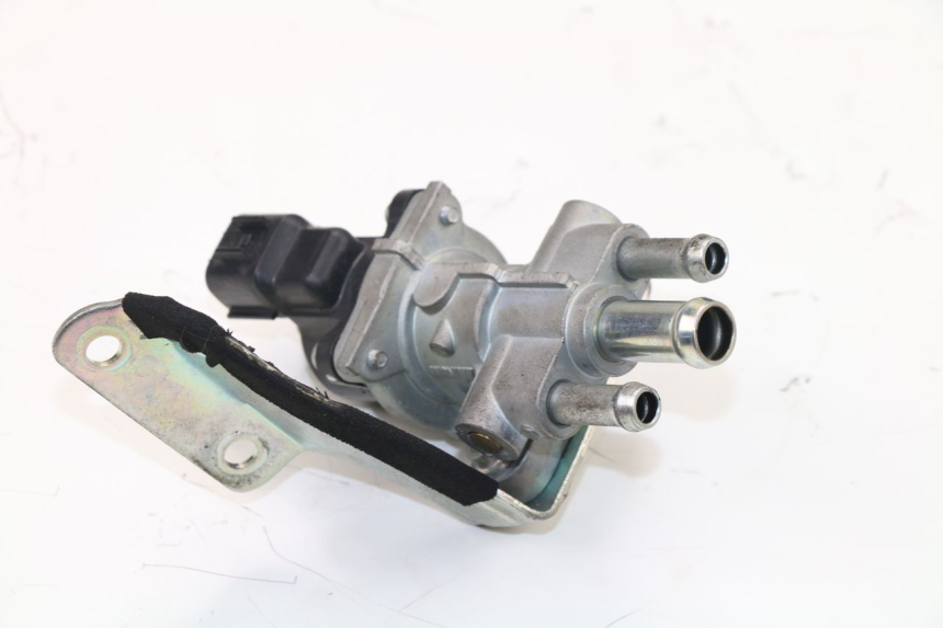 photo de RELAIS ELECTRIQUE SUZUKI SV N 650 (2003 - 2009)
