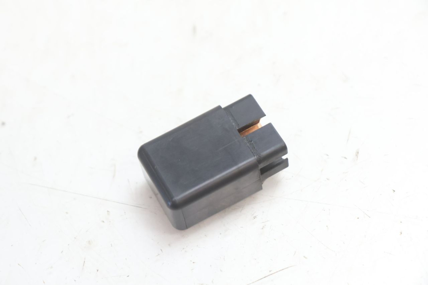 photo de RELAIS ELECTRIQUE SUZUKI SV S 650 (2003 - 2009) - Zoom état d’usage