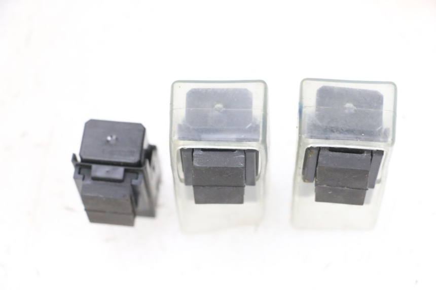 photo de RELAIS ELECTRIQUE YAMAHA TRICITY 300 (2020 - 2024) - Détail de la pièce