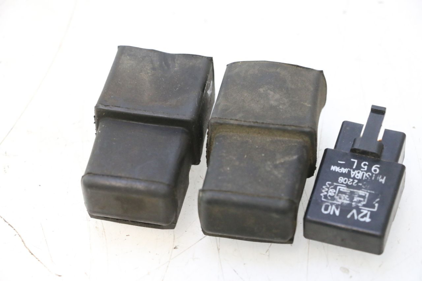 photo de RELAIS ELECTRIQUE HONDA VFR FI RC46 800 (1998 - 2001) - Zoom état d’usage