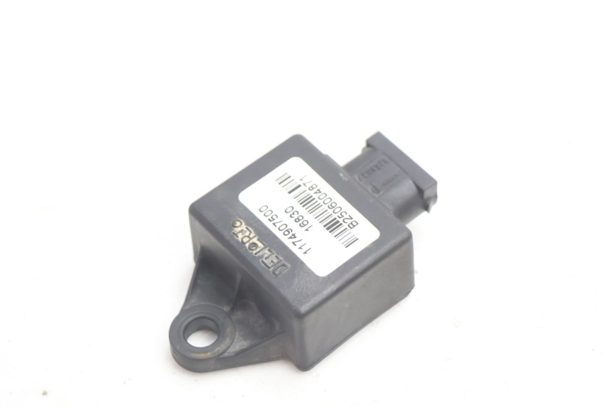 photo de RELAIS ELECTRIQUE PEUGEOT VIVACITY 50 (2004 - 2009) - Zoom état d’usage