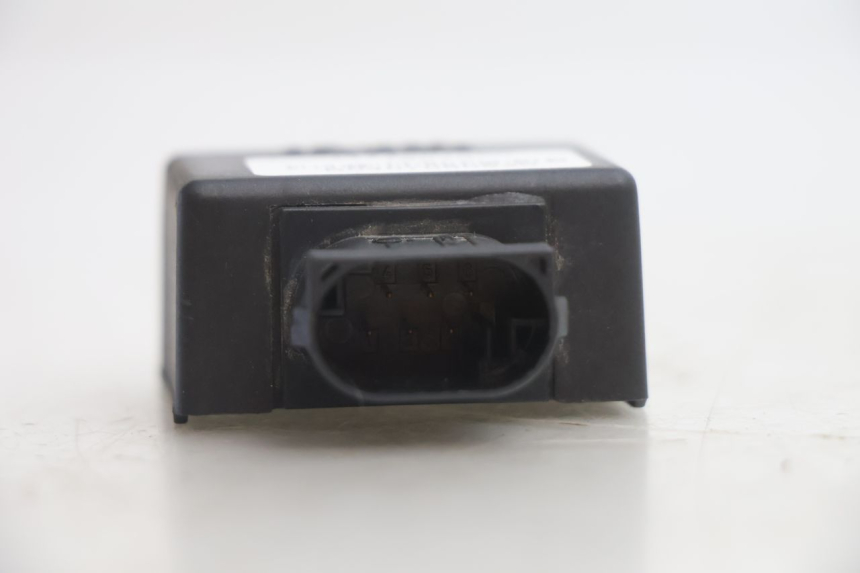 photo de RELAIS ELECTRIQUE PEUGEOT VIVACITY 50 (2004 - 2009) - Autre angle de vue