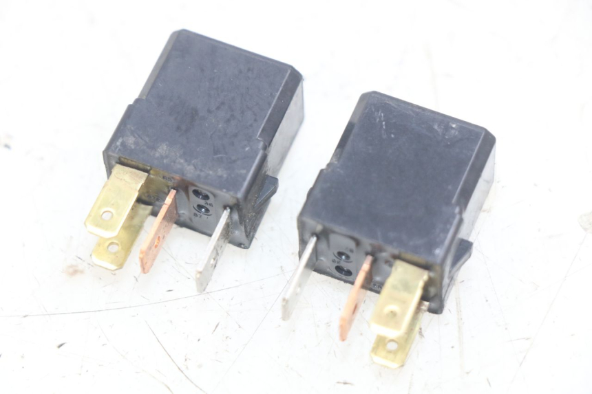 photo de RELAIS ELECTRIQUE YAMAHA X-MAX XMAX 250 (2006 - 2009)
