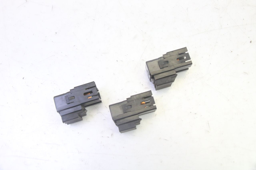 photo de RELAIS ELECTRIQUE YAMAHA X-MAX XMAX 125 (2010 - 2014)