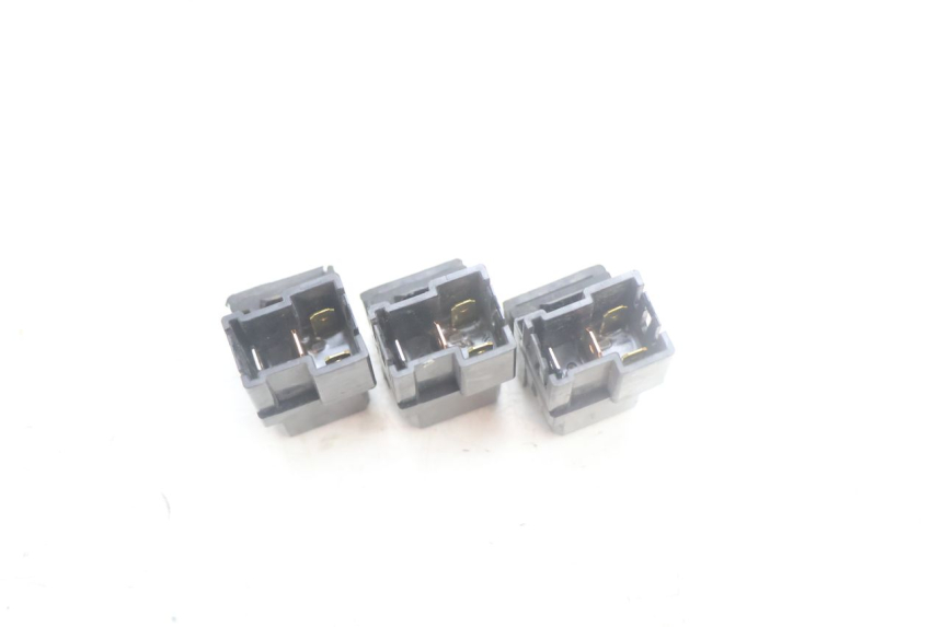 photo de RELAIS ELECTRIQUE YAMAHA XMAX X-MAX 125 (2006 - 2009) - Zoom état d’usage