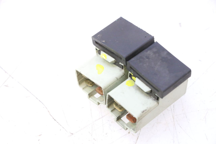 photo de RELAIS ELECTRIQUE YAMAHA X-MAX XMAX 125 (2010 - 2013) - Autre angle de vue