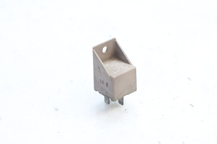 photo de RELAIS ELECTRIQUE PIAGGIO X9 AMALFI 180 (2000 - 2003) - Détail de la pièce