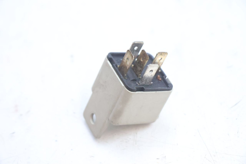 photo de RELAIS ELECTRIQUE PIAGGIO X9 EVOLUTION 125 (2003 - 2007) - Vue d’ensemble