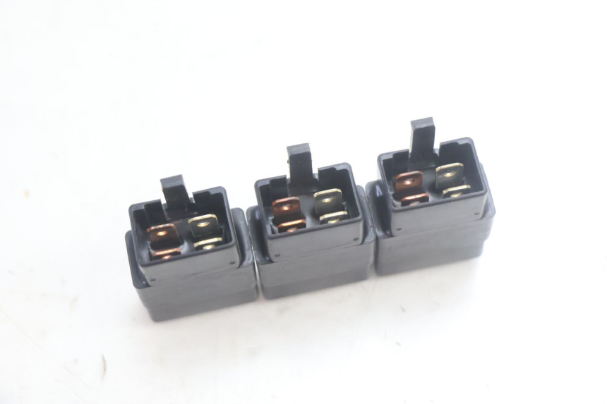 photo de RELAIS ELECTRIQUE HONDA XLV VARADERO 125 (2007 - 2012) - Zoom état d’usage