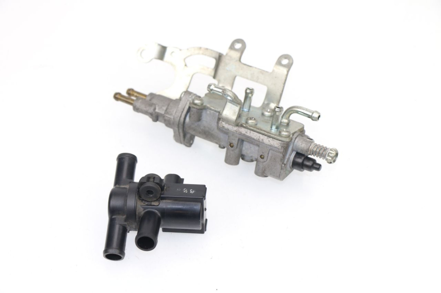 photo de RELAIS ELECTRIQUE YAMAHA FZ6 FAZER 600 (2007 - 2010)