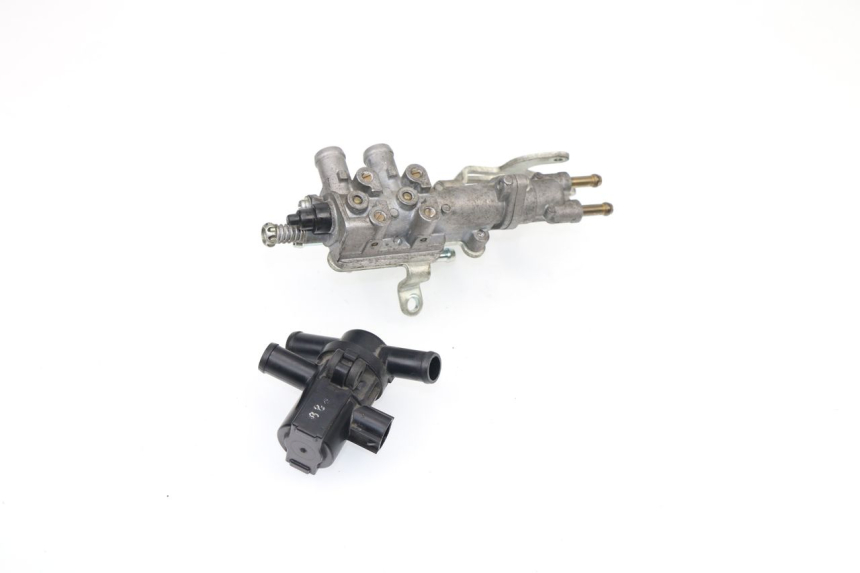 photo de RELAIS ELECTRIQUE YAMAHA FZ6 FAZER 600 (2007 - 2010)
