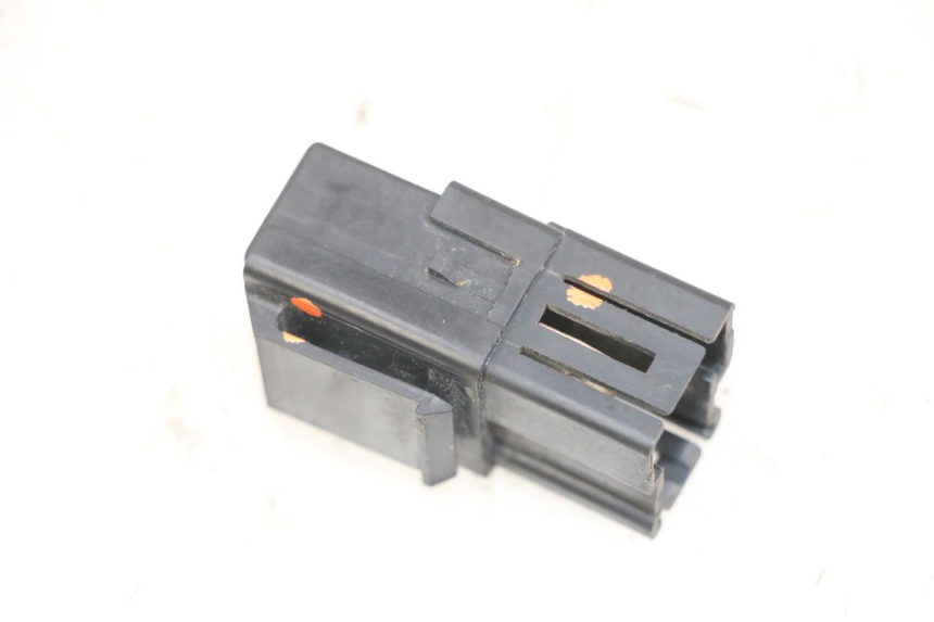 photo de RELAIS ELECTRIQUE YAMAHA FZS FAZER 600 (2001 - 2003)