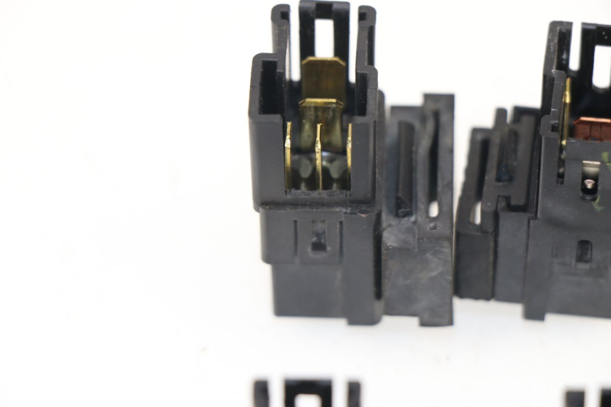 photo de RELAIS ELECTRIQUE YAMAHA YP MAJESTY 400 (2004 - 2008)