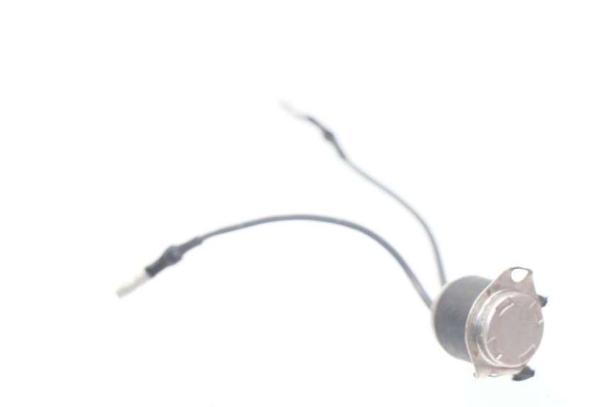 photo de RELAIS ELECTRIQUE YAMAHA YP MAJESTY 125 (1998 - 2001)