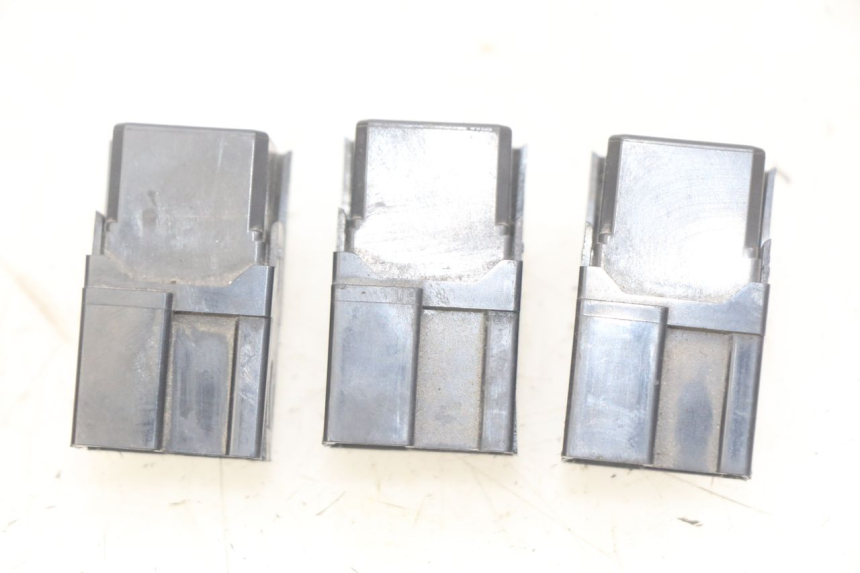 photo de RELAIS ELECTRIQUE YAMAHA YP MAJESTY 400 (2004 - 2008)