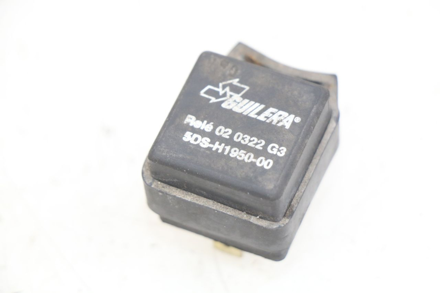 photo de RELAIS ELECTRIQUE YAMAHA YP MAJESTY 125 (1998 - 2001)