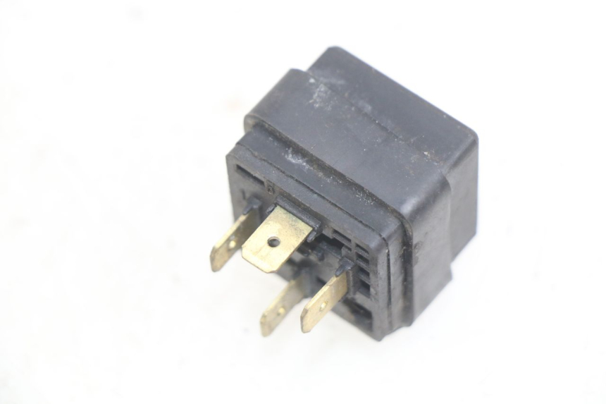 photo de RELAIS ELECTRIQUE YAMAHA YP MAJESTY 125 (1998 - 2001)