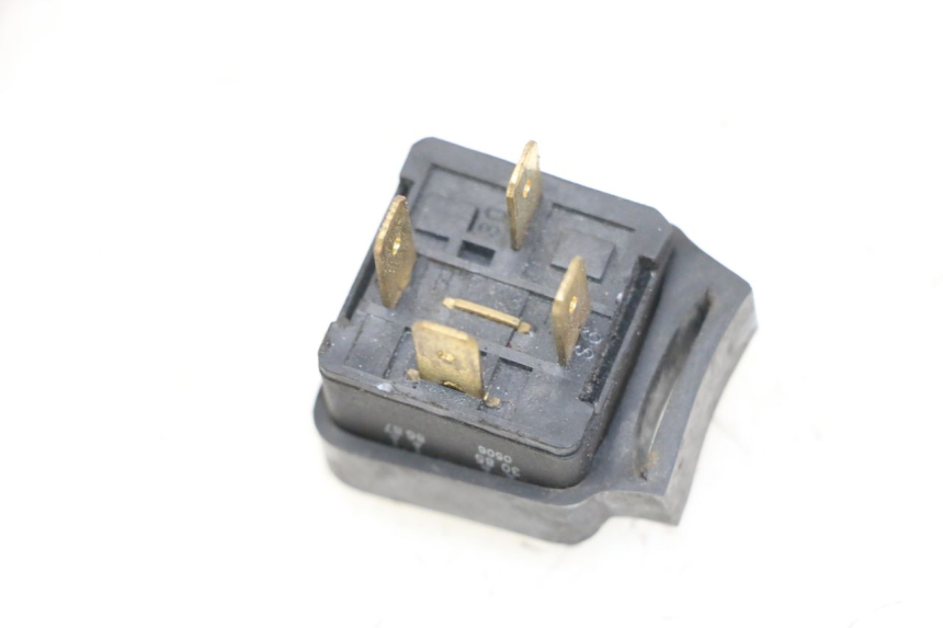 photo de RELAIS ELECTRIQUE YAMAHA YP MAJESTY 125 (2007 - 2010)