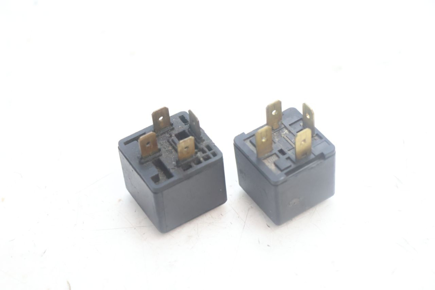 photo de RELAIS ELECTRIQUE YAMAHA YP MAJESTY 125 (2007 - 2010) - Zoom état d’usage
