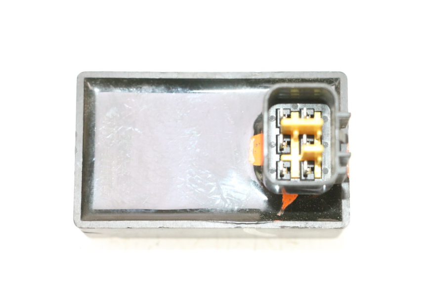 photo de RELAIS PHARE KEEWAY F-ACT FACT EVO 50 (2020 - 2026) - Gros plan technique