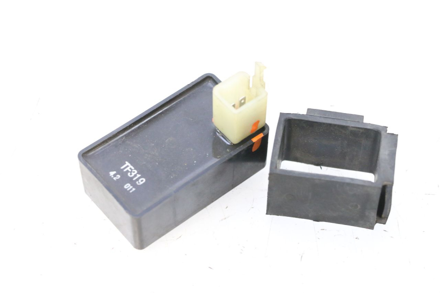 photo de RELAIS PHARE HONDA ST PAN EUROPEAN 1100 (1990 - 2002) - Détail de la pièce