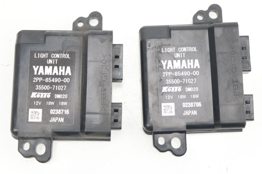 photo de RELAIS PHARE YAMAHA YP T-MAX TMAX 530 (2017 - 2020)