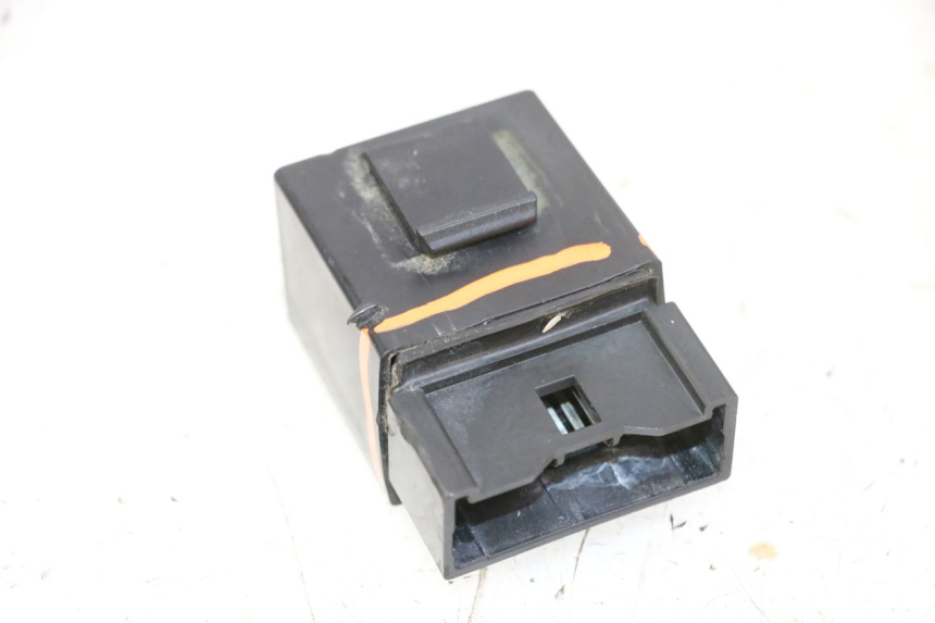 photo de RELAIS POMPE À ESSENCE YAMAHA FZ6 N FAZER 600 (2004 - 2006)