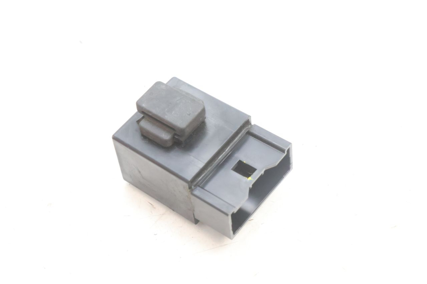 photo de RELAIS POMPE À ESSENCE YAMAHA FZ8 800 (2010 - 2016) - Autre angle de vue
