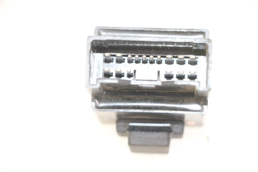 photo de RELAIS POMPE À ESSENCE YAMAHA XJ6 ABS 600 (2008 - 2016)