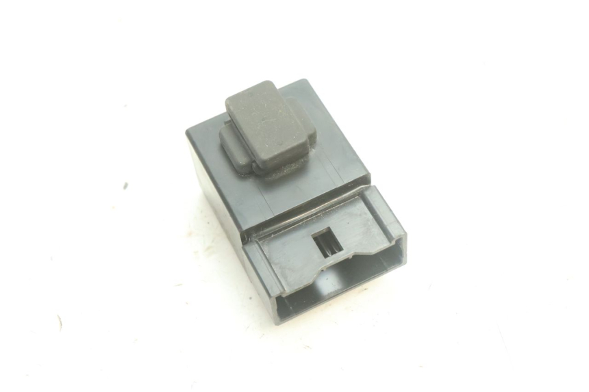 photo de RELAIS POMPE À ESSENCE YAMAHA YZF R6 600 (2008 - 2009) - Autre angle de vue