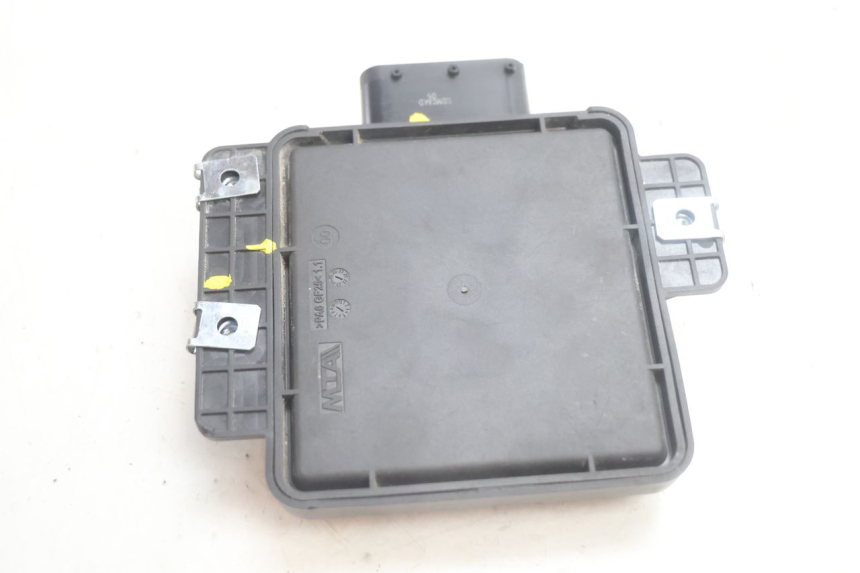 photo de RELAIS ROLL LOCK PIAGGIO MP3 HPE 530 (2022 - 2026) - Vue d’ensemble